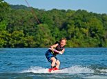 Galerie: Wakeboarden beim  Sporthotel ROYAL X – Urlaub am Millstätter See – Naturhäuschen Leitner – Urlaub in Kärnten am See