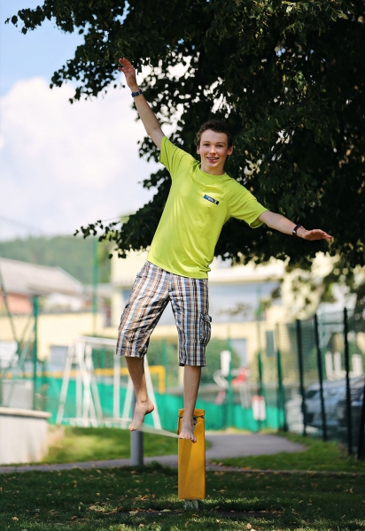 Slackline beim Sporthotel ROYAL X - Naturhäuschen Leitner – Naturhäuschen am Millstätter See – Familienurlaub in Kärnten am See