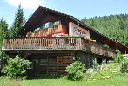 Hausbauerhütte am Tschiernock – Wanderurlaub – Urlaub in Kärnten am See – Urlaub am Millstätter See – Naturhäuschen Leitner